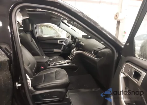 2022 Ford Explorer Xlt z USA, uszkodzony, nr VIN 1FMSK8DH2NGA60504